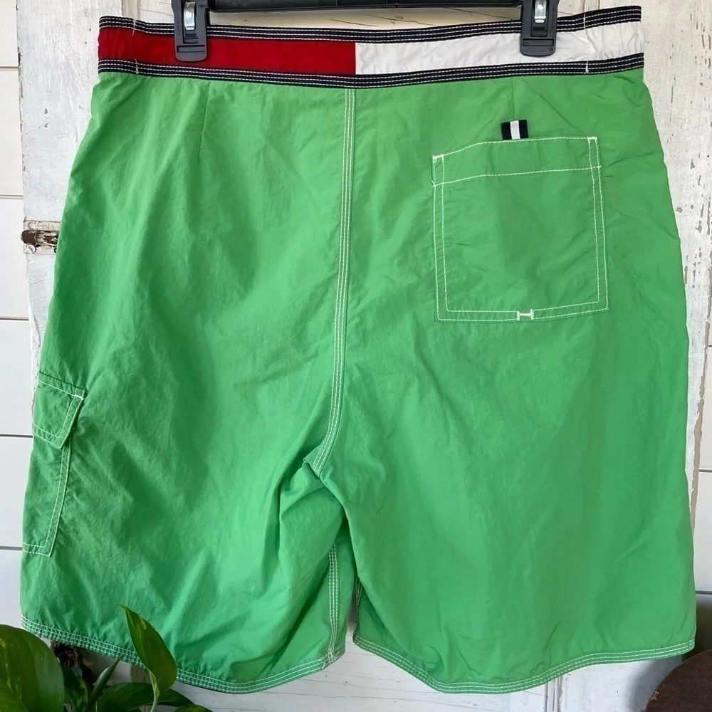 TOMMY HILFIGER, MENS, PREMIUM SWIM TRUNKS IN APPLE GREEN. SIZE L